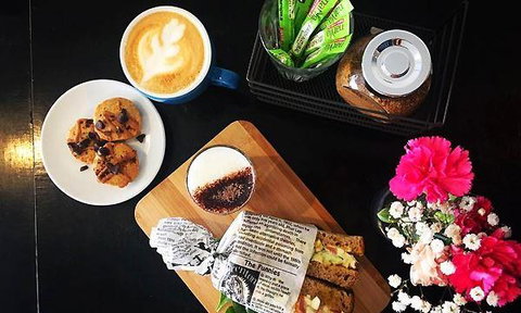 Jacaranda Coffee Lane - Stayed 10