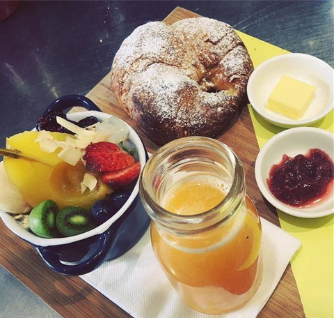 Jacaranda Coffee Lane - Stayed 2