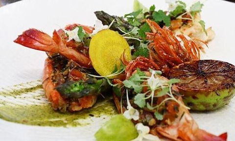 Mizz B'z Food & Wine - Stays Accommodation 4