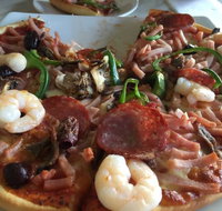 Montagna Cafe - Stayed