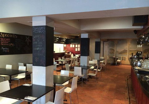 Star Bar Cafe & Hotel - Stays Accommodation 6