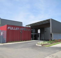 Fuller Sports Club - Stayed