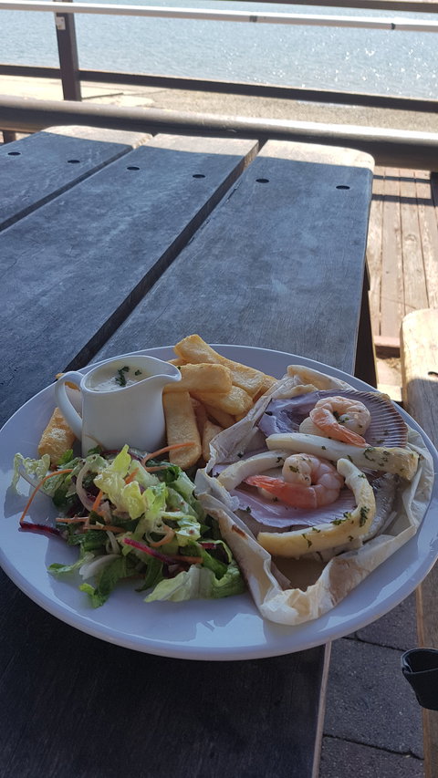 Goody’s On The Beach - Stays Accommodation 2