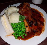 The Hideaway Station Hotel - Stays Accommodation