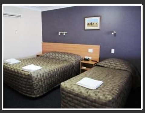 SunPalms Hotel Motel - Stays Accommodation 1