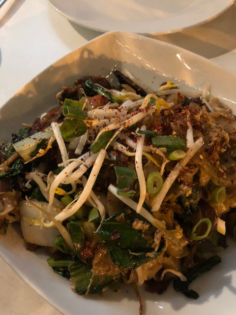 Dhom's Kitchen - Stays Accommodation 3