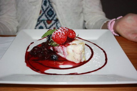 Oasis By The River Café Restaurant - Stays Accommodation 0