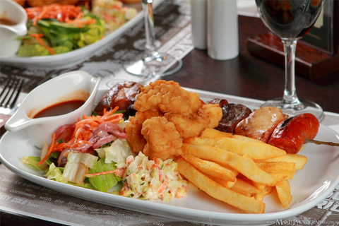 Tom’s Tavern - Stays Accommodation 0