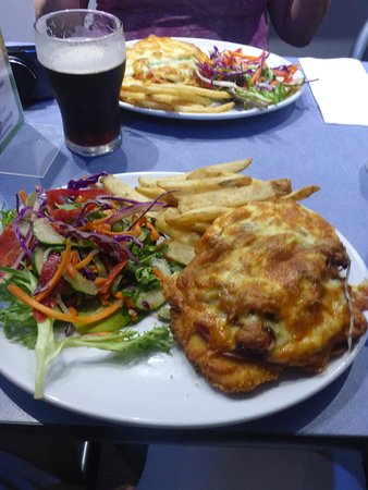 Queens Beach Motor Hotel - Stayed 0