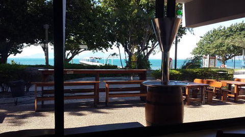 Picnic Bay Hotel - Stayed 3