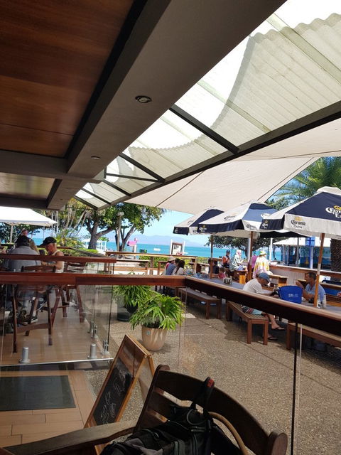 Picnic Bay Hotel - Stayed 6