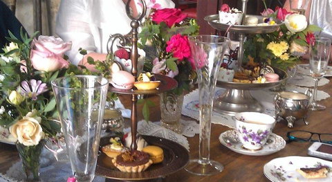 Worn-Out-Wares Cafe - Stayed 6