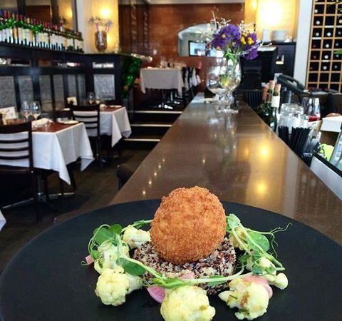 A La Bouffe Bar & Bistro - Stays Accommodation 13