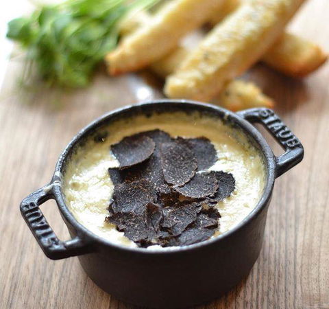 A La Bouffe Bar & Bistro - Stays Accommodation 8