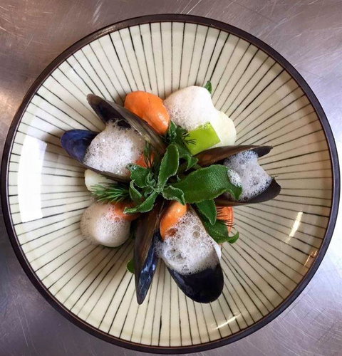 Maxwell Restaurant - Stays Accommodation 5