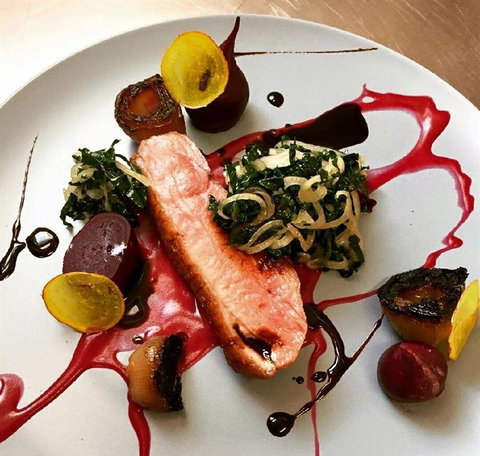 Maxwell Restaurant - Stays Accommodation 6