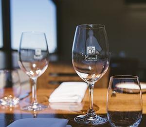 Maxwell Restaurant - Stays Accommodation 7