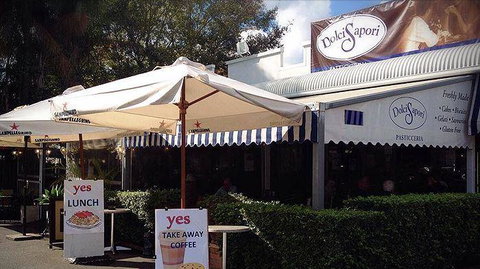 Queen Street Rescue - Stayed 12