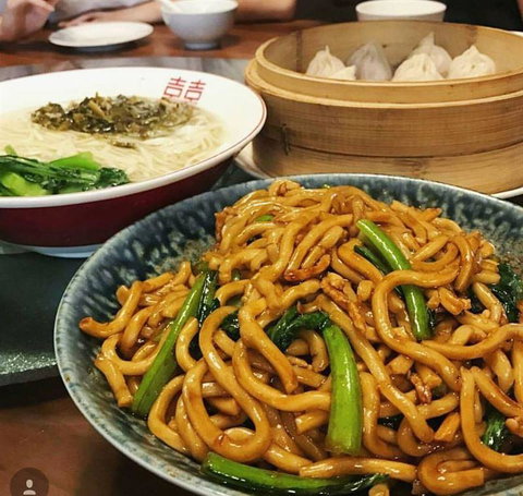 Shanghai Stories 1938 - Stayed 5