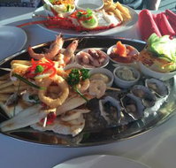 Julie  Patrick's Cafe - Stayed