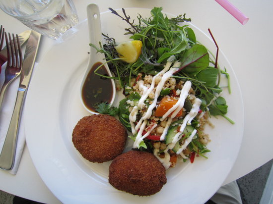 White Beach TAS Stayed