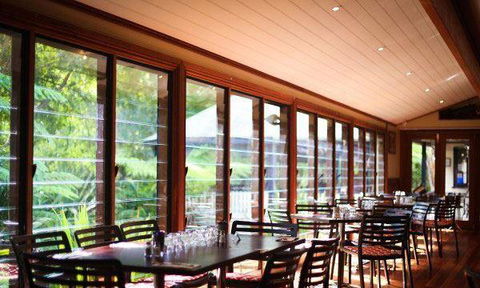 Meze Me Grove - Stays Accommodation 17