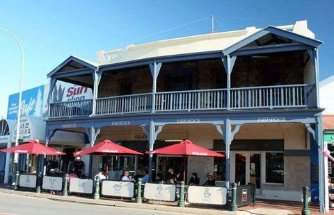 Nino's Of Victor Harbor - Stays Accommodation 8