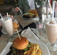 Top Notch Cafe - Stayed