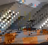 Han's Cafe - Warwick - Stayed