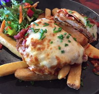 Hang Out Bar and Cafe