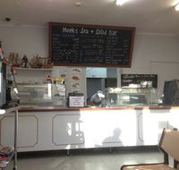 Hooks Sea and Salad Bar - Stays Accommodation