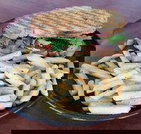 Two Little Black Birds Cafe - Stayed