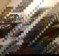 Grande Dame - Stayed