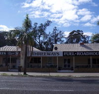Threeways Roadhouse  Tavern - Stayed