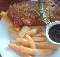 Dining at the Findon Hotel - Stayed