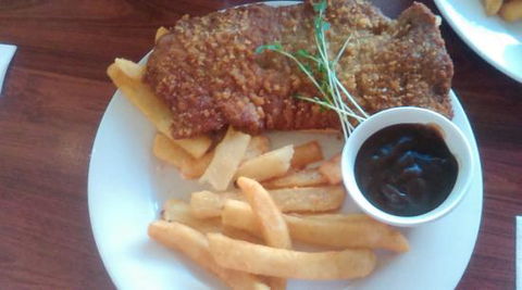 Dining At The Findon Hotel - Stayed 0