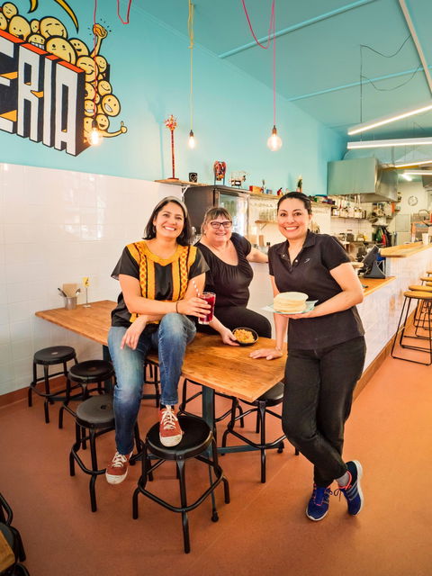 La Popular Taqueria - Stays Accommodation 3