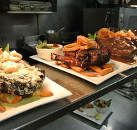 Carmel's Cafe Bar and Grill - Stays Accommodation