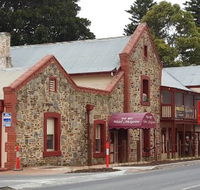Magnums Bistro at Hotel McLaren - Stays Accommodation