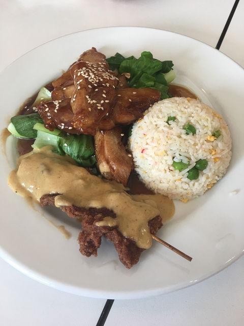 Red Chilli Asian Food Bar - Stays Accommodation 1