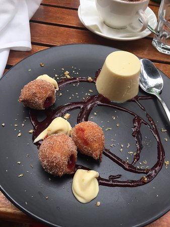 Red Poles Restaurant - Stays Accommodation 0