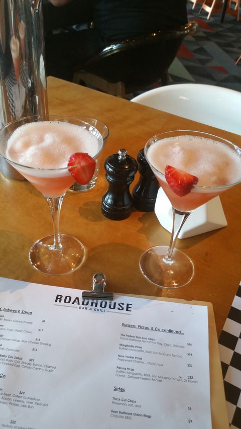Atura Roadhouse Bar And Grill - Stayed 10