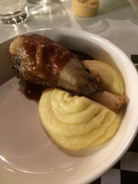 Atura Roadhouse Bar And Grill - Stayed 7