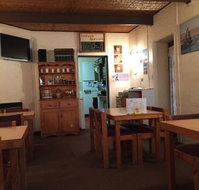 Ozzie's Coffee Lounge - Stayed