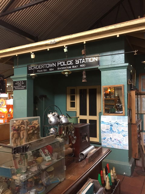 Bordertown Morning Loaf Bakery - Stayed 3