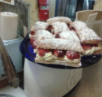 Dascul's Diner - Stayed