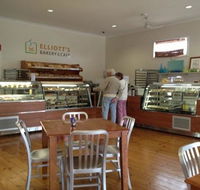 Elliott's Bakery  Cafe - Stayed
