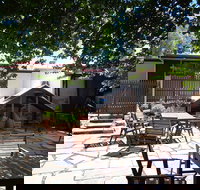 Velvet and Willow Wines - Stayed