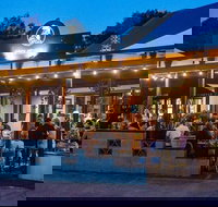 Cock and Hen - Stayed