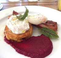 High Tide Bar Grill And Cafe - Stayed